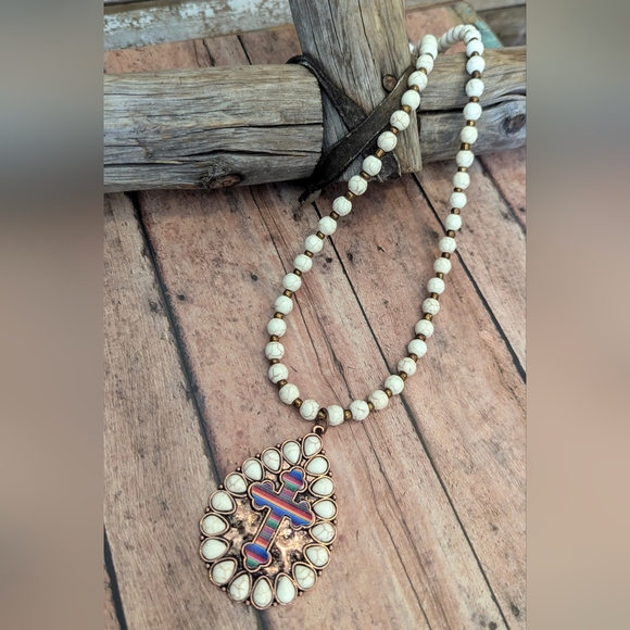 New Original Design Boho Western Necklace With Arrowhead - Picture 2 of 6